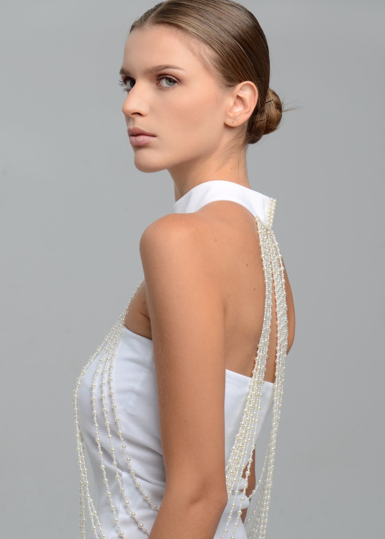 Infinite Echo (white)